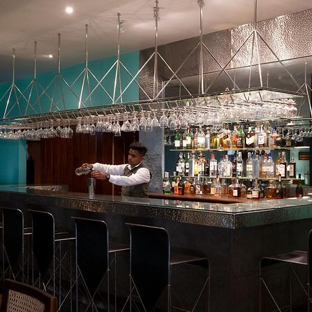 The Blue Water - Geoffrey Bawa Heritage - City Resort Hotel Wadduwa Exterior foto